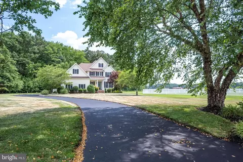 26161 Bosch Ln, Hebron, MD 21830