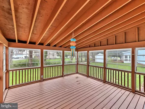 Exterior - 1406 E Upland Dr, Salisbury, MD 21801 photo 4 of 13