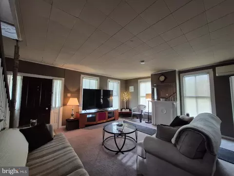 Entry Way - 715 Main St, Sharptown, MD 21861 photo 1 of 1