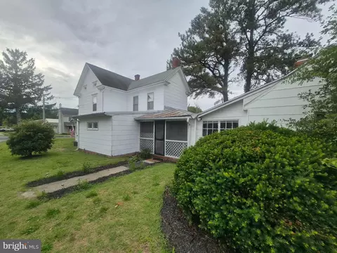 Exterior - 715 Main St, Sharptown, MD 21861 photo 3 of 9