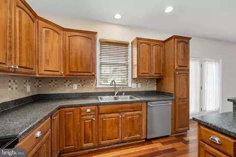 Kitchen - 6072 Bell Creek Dr, Salisbury, MD 21801 photo 5 of 5