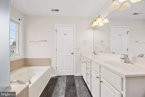 Bath - 6072 Bell Creek Dr, Salisbury, MD 21801 photo 3 of 4