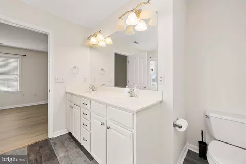 Bath - 6072 Bell Creek Dr, Salisbury, MD 21801 photo 1 of 4