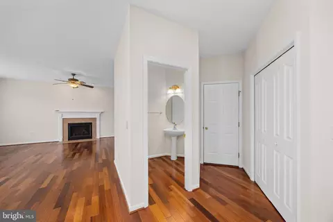 Entry Way - 6072 Bell Creek Dr, Salisbury, MD 21801 photo 3 of 9