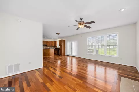 Living - 6072 Bell Creek Dr, Salisbury, MD 21801 photo 5 of 8