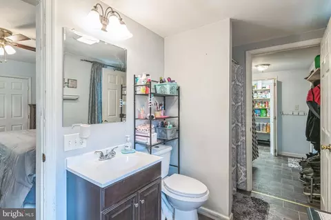 113 E Lillian St, Hebron, MD 21830 photo 14