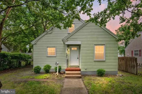 614 Oak Hill Ave, Salisbury, MD 21801