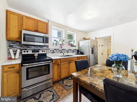 Kitchen - 802 E State St, Delmar, MD 21875 photo 2 of 2