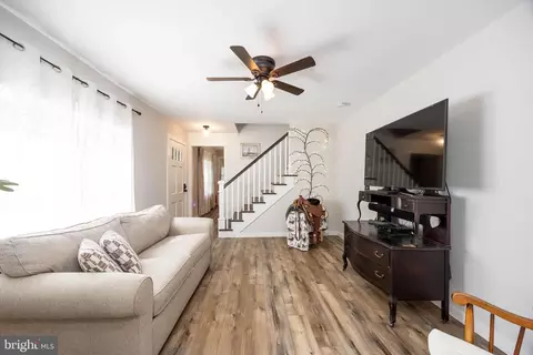 Entry Way - 23078 Nanticoke Rd, Quantico, MD 21856 photo 2 of 11