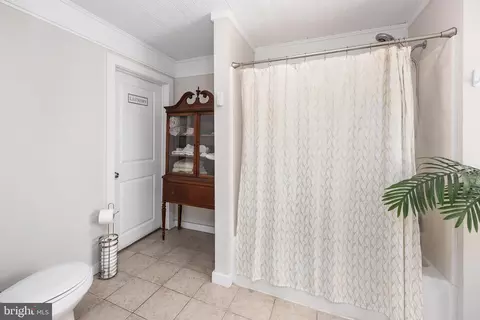 Entry Way - 23078 Nanticoke Rd, Quantico, MD 21856 photo 4 of 11