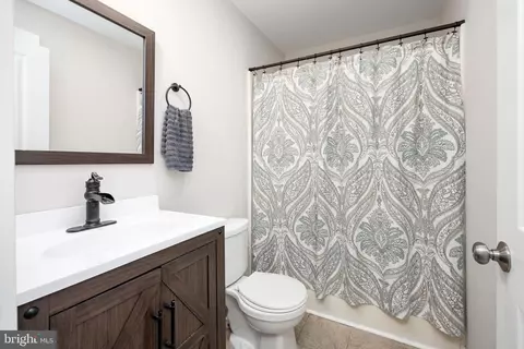 Bath - 23078 Nanticoke Rd, Quantico, MD 21856 photo 3 of 4