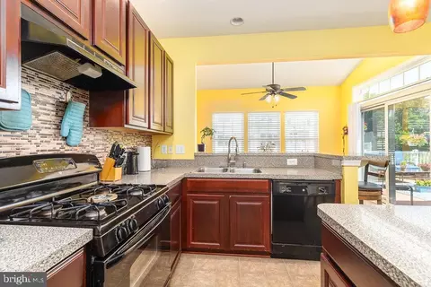 Kitchen - 1407 Cat Tail Ct, Salisbury, MD 21804 photo 4 of 4