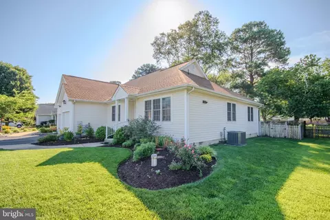 1038 E Schumaker Manor Dr, Salisbury, MD 21804 photo 3