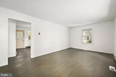 28481 Adkins Rd, Salisbury, MD 21801 photo 5