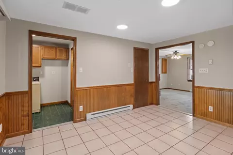 103 Howard St, Hebron, MD 21830 photo 9