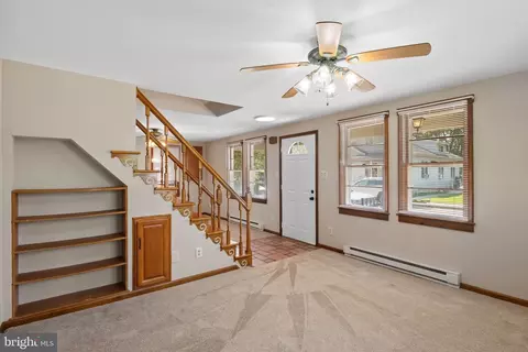 103 Howard St, Hebron, MD 21830 photo 4