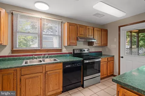 103 Howard St, Hebron, MD 21830 photo 13