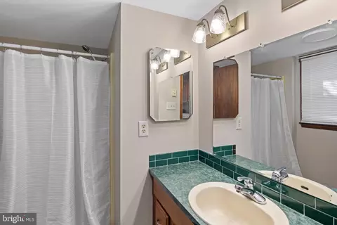 103 Howard St, Hebron, MD 21830 photo 16