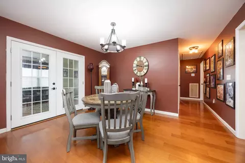 404 Peachtree Ct, Hebron, MD 21830 photo 25