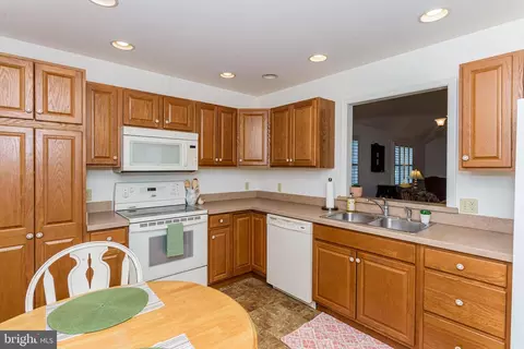 Kitchen - 1048 Caravan Way, Salisbury, MD 21804 photo 2 of 4