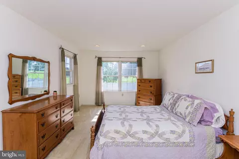 Bedroom - 1048 Caravan Way, Salisbury, MD 21804 photo 5 of 16