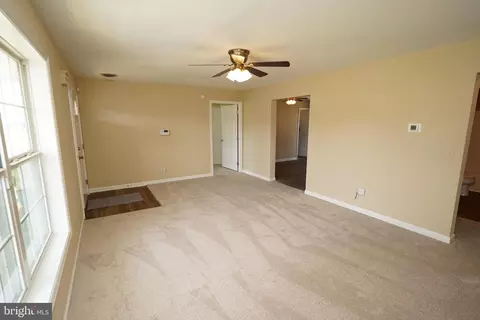 Living - 7351 Main St, Willards, MD 21874 photo 3 of 11