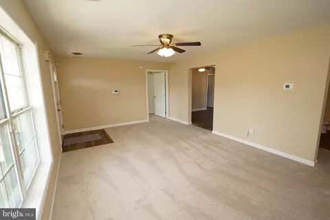 Living - 7351 Main St, Willards, MD 21874 photo 10 of 11
