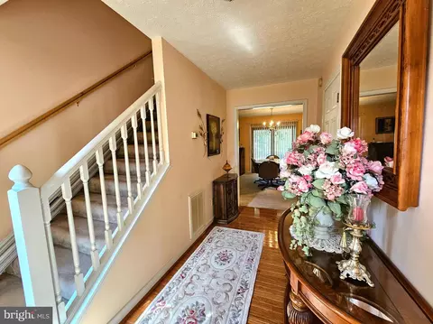 6058 Gloucester Ct, Salisbury, MD 21801 photo 2
