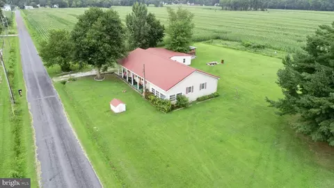 11331 School House Rd, Mardela Springs, MD 21837