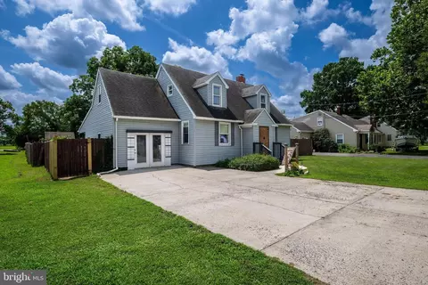 Exterior - 604 N Main St, Hebron, MD 21830 photo 2 of 12