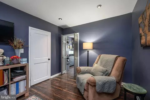 Entry Way - 604 N Main St, Hebron, MD 21830 photo 5 of 9