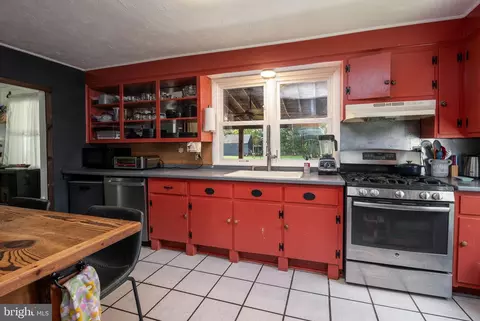 Kitchen - 604 N Main St, Hebron, MD 21830 photo 3 of 3