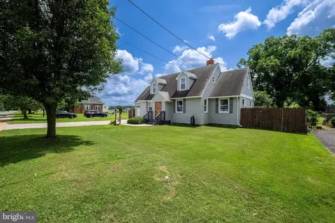 Exterior - 604 N Main St, Hebron, MD 21830 photo 3 of 12
