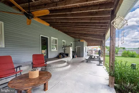 Exterior - 604 N Main St, Hebron, MD 21830 photo 5 of 12