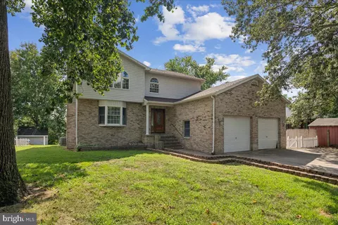 108 A Lakeview Dr, Salisbury, MD 21804