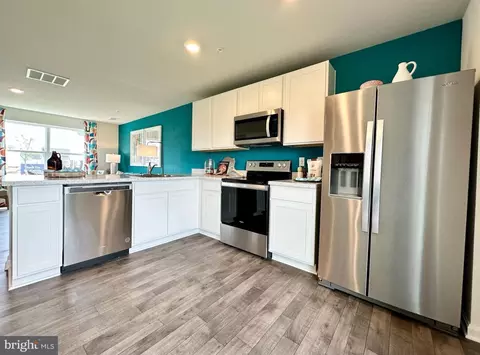 Kitchen - 1316 Fairview Ln, Salisbury, MD 21801 photo 1 of 2