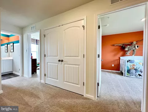 Entry Way - 1316 Fairview Ln, Salisbury, MD 21801 photo 7 of 8