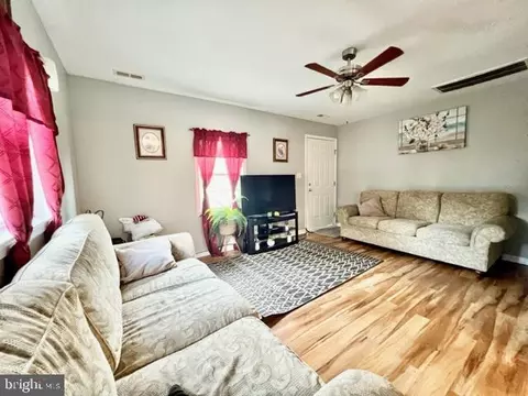 833 E Church St, Salisbury, MD 21804 photo 5