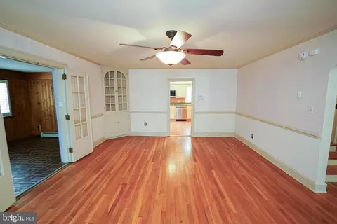 722 S Park Dr, Salisbury, MD 21804 photo 9