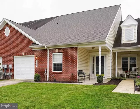 8980 Executive Club Dr, Delmar, MD 21875