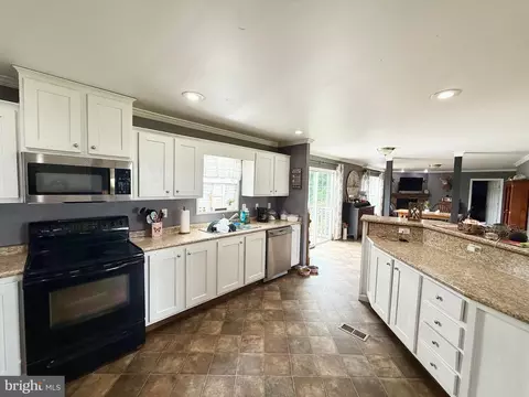 Kitchen - 35777 Cobbs Hill Rd, Willards, MD 21874 photo 3 of 3