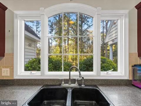 Kitchen - 27671 Riverside Drive Ext, Salisbury, MD 21801 photo 6 of 7