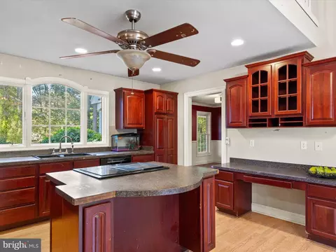 Kitchen - 27671 Riverside Drive Ext, Salisbury, MD 21801 photo 5 of 7