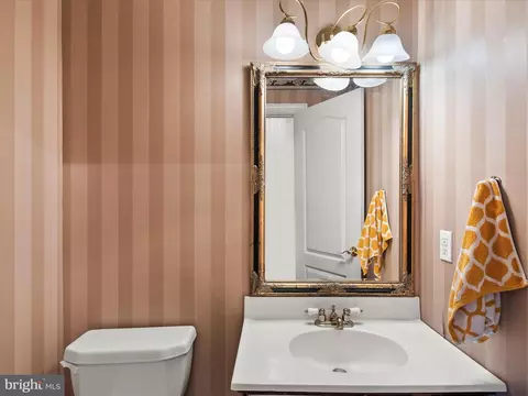 Bath - 27671 Riverside Drive Ext, Salisbury, MD 21801 photo 2 of 4