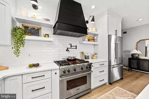 Kitchen - 23777 Locust Ln, Quantico, MD 21856 photo 2 of 10