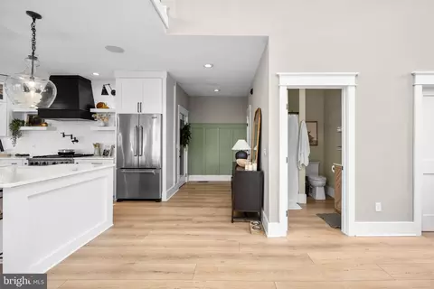 Entry Way - 23777 Locust Ln, Quantico, MD 21856 photo 5 of 10