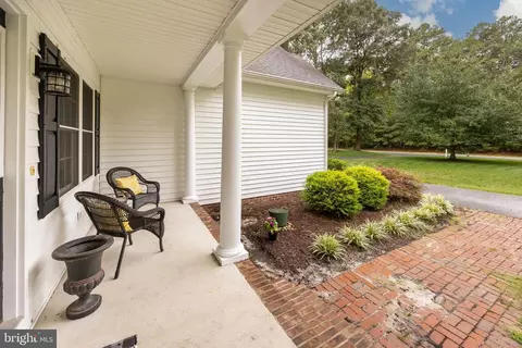 Exterior - 7525 E Longfield Dr, Hebron, MD 21830 photo 15 of 23