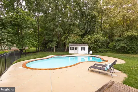 Exterior - 7525 E Longfield Dr, Hebron, MD 21830 photo 2 of 23
