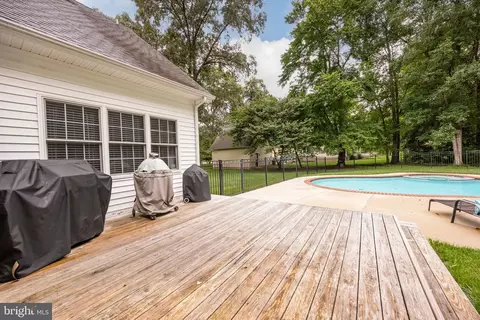 Exterior - 7525 E Longfield Dr, Hebron, MD 21830 photo 7 of 23