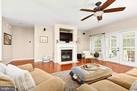 Living - 7525 E Longfield Dr, Hebron, MD 21830 photo 1 of 1